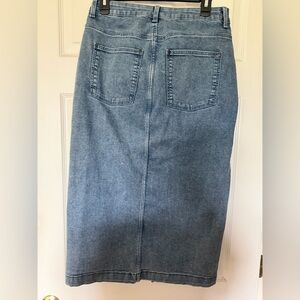 Classic Light Blue Denim Maxi Skirt with Back Pockets